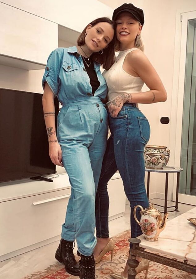donatella insta sexy pregnant