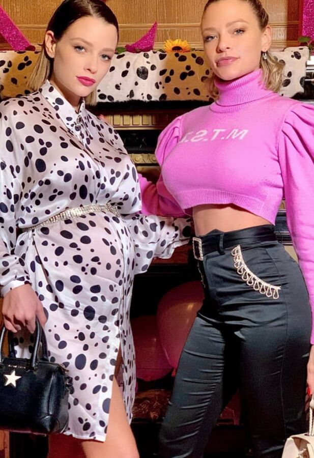 donatella insta sexy pregnant