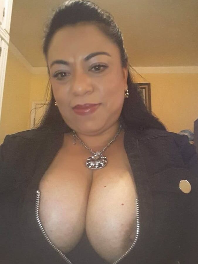 Whats her name? Got anymore pics