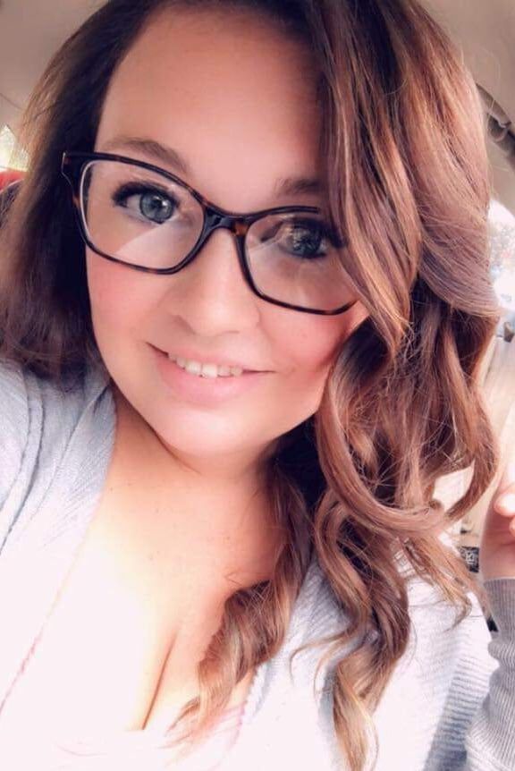 Pretty chubby begging for tributes