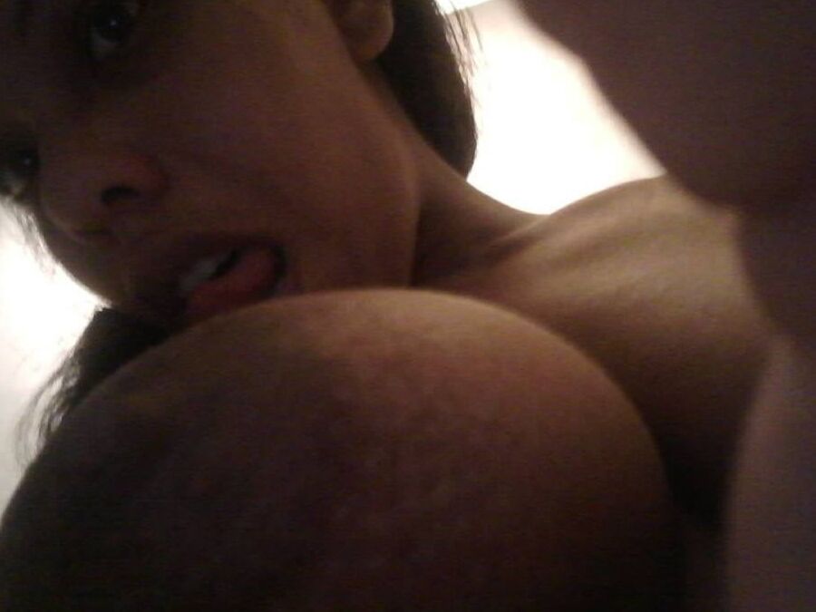 MONITA Y GOOD WHORE
