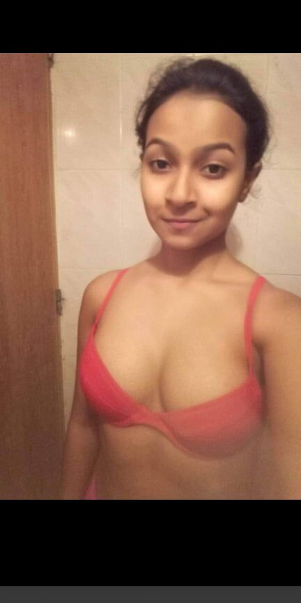 cute bangladeshi babe