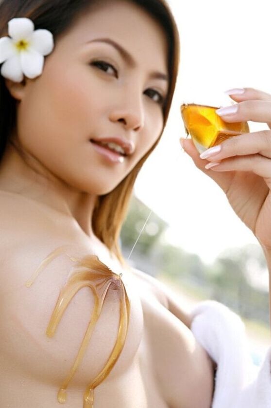 Erena Pine - Amazing Asian