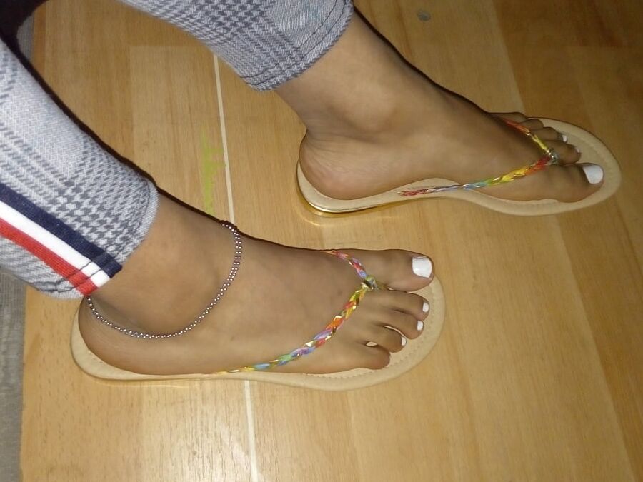 My feet in flipflops