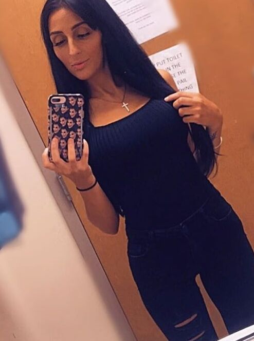 Cute New York Italian Girl With Friend