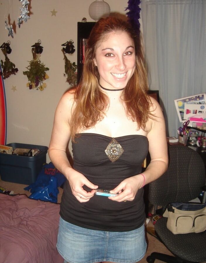 Sexy MILF slut to enjoy and repost