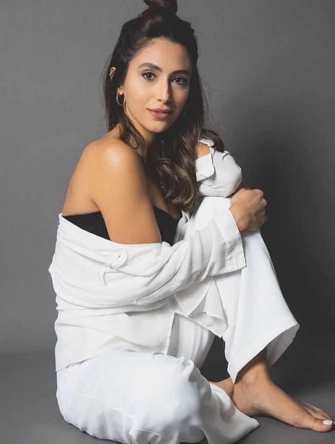 Sexy Ebru Ay