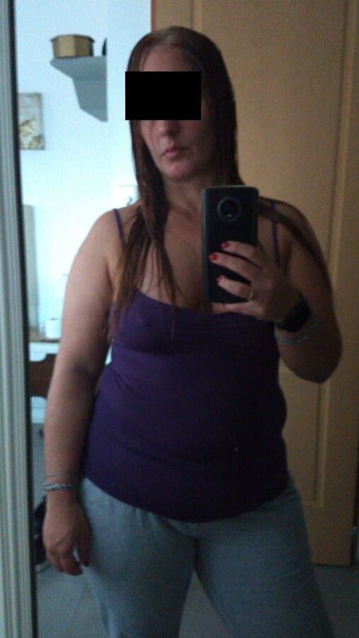 Laura&;s Selfies