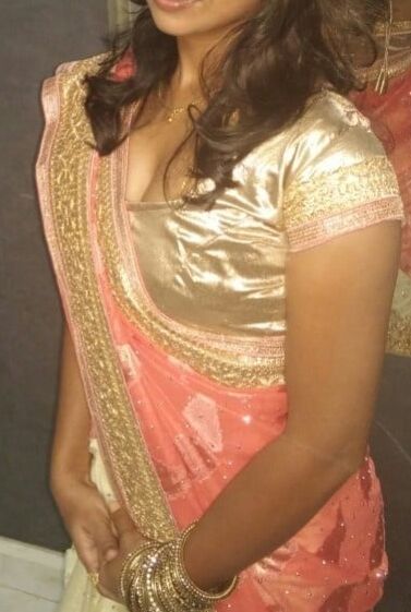 Sexy figure desi girlfriend