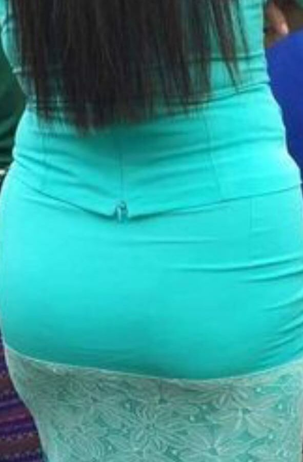 More nice bums in skirts