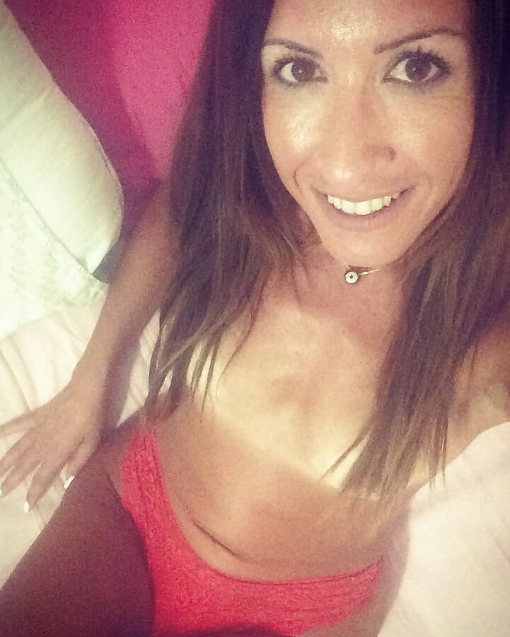 Greek Slut Kelly vol