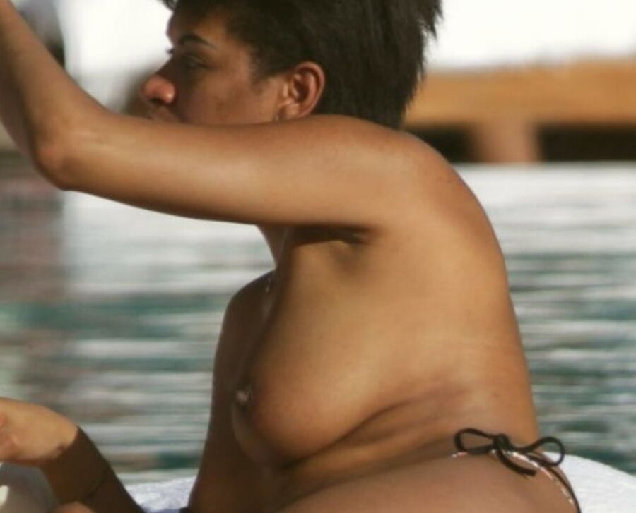 Georgette Etoo topless Miami Beach aug