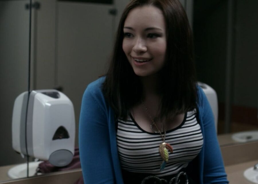 Jodelle Ferland so cute!