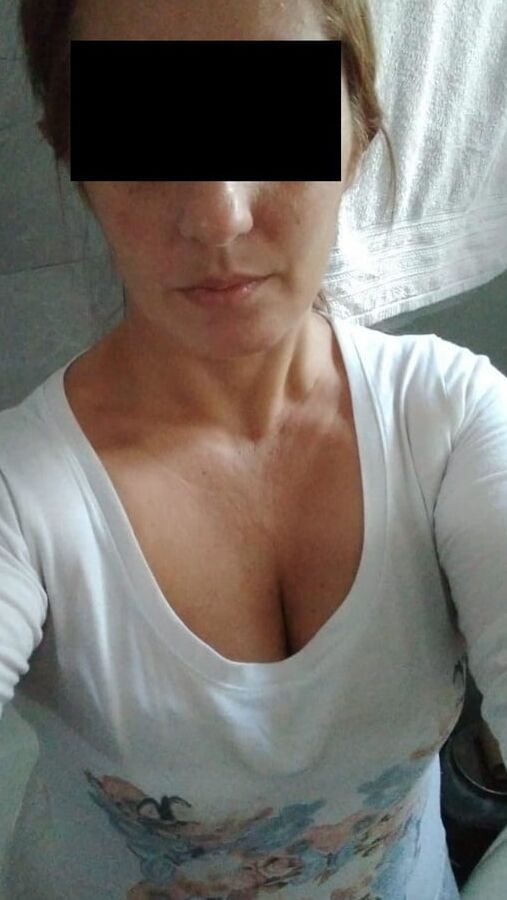 Laura&;s Selfies