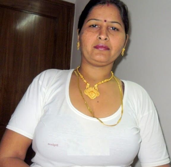 a beautiful aunty