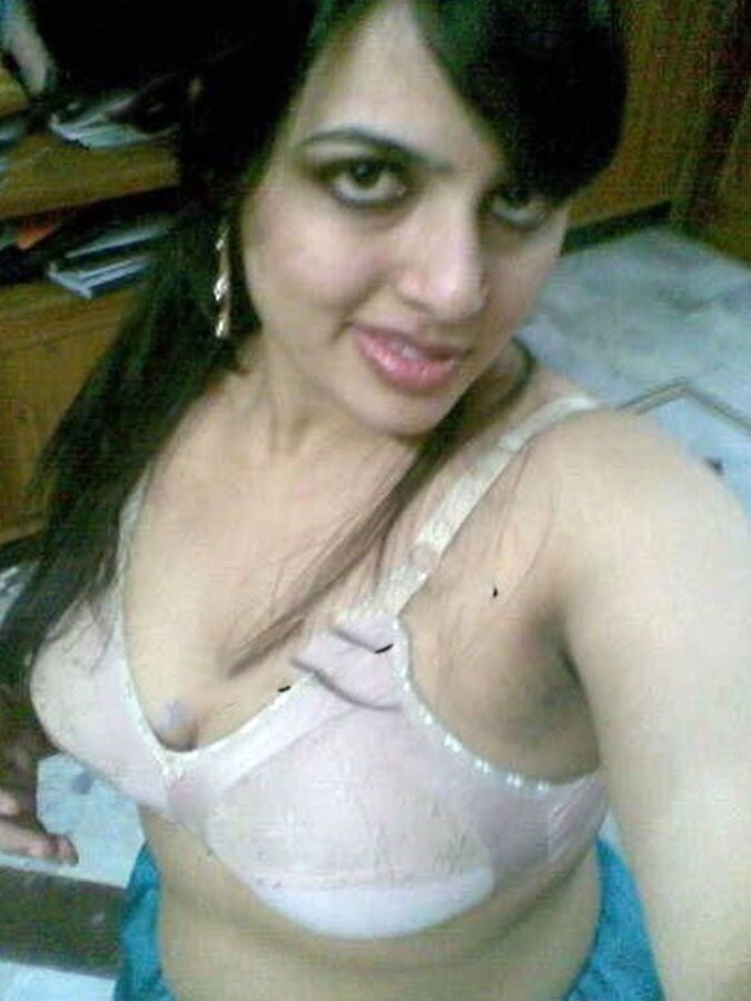 Pakistani wife