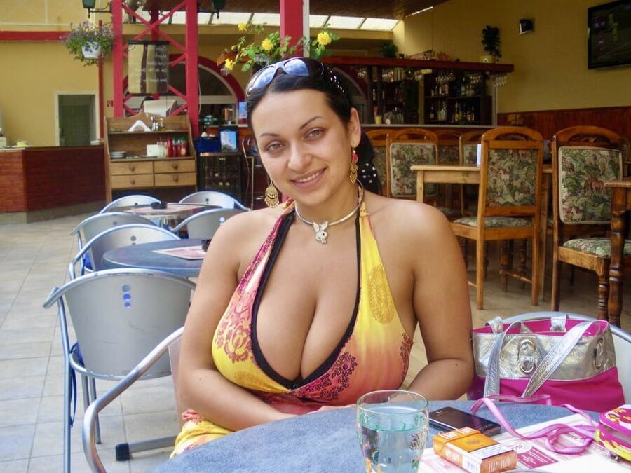 MASSIVE Tit Amateur Wife NN