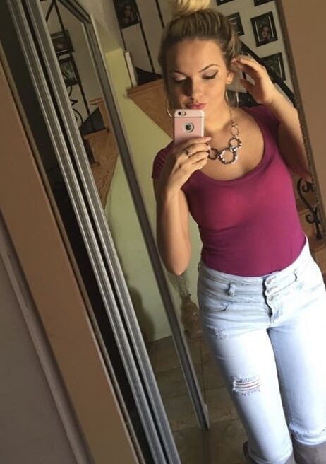 Albanian Girl Living In Detroit