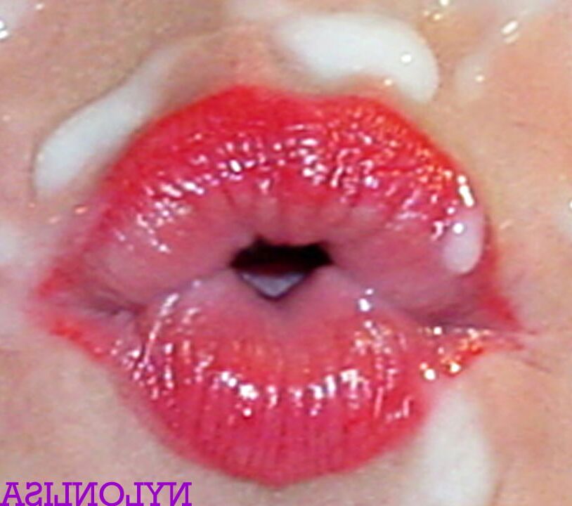 My PoopHole up close... NylonLisa
