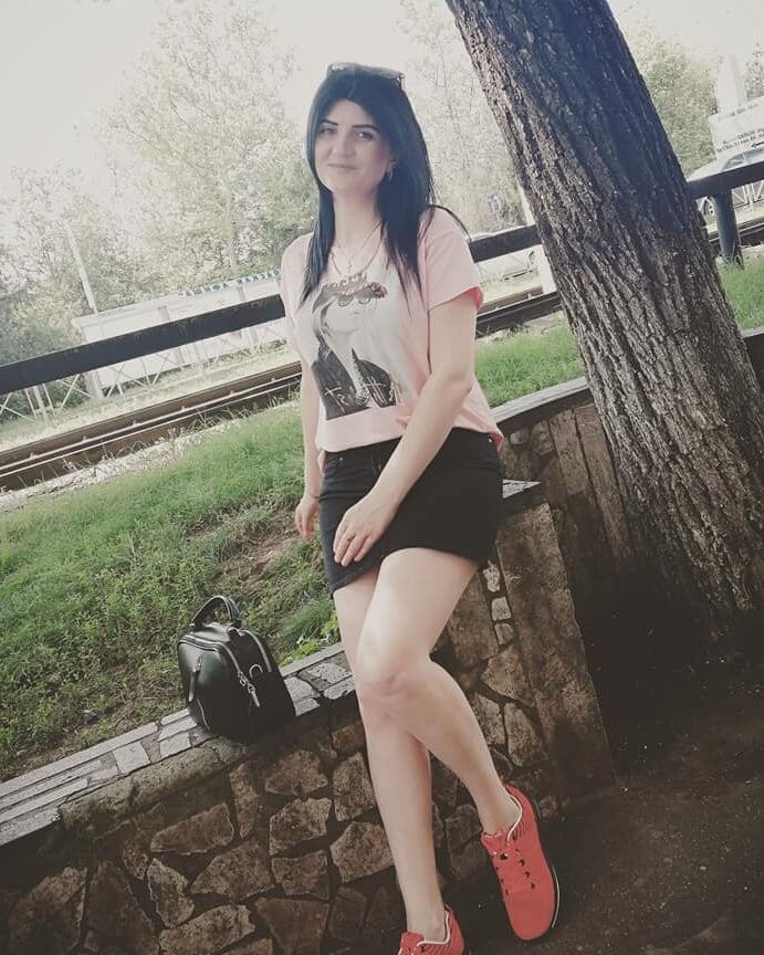 Armenian Chick in Russia Tehmine