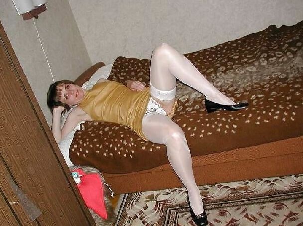 Sexy Amateur Russian Housewife Suck and Fuck with Hubby