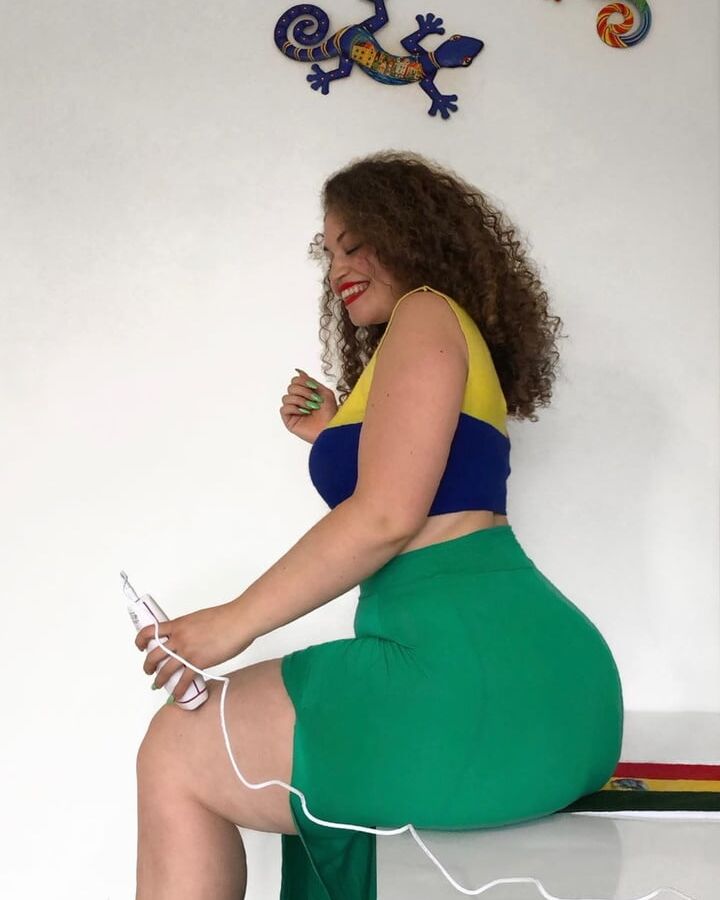 Hermosa Caderona