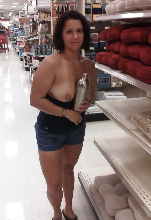 Southern milf in Walmart.