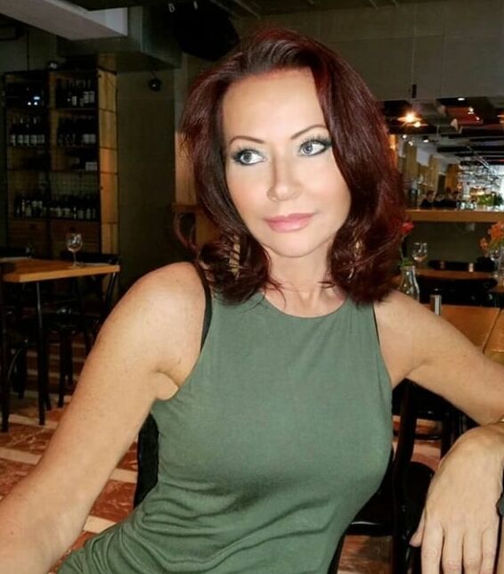 Mature Wife ,submissive &amp; Owned