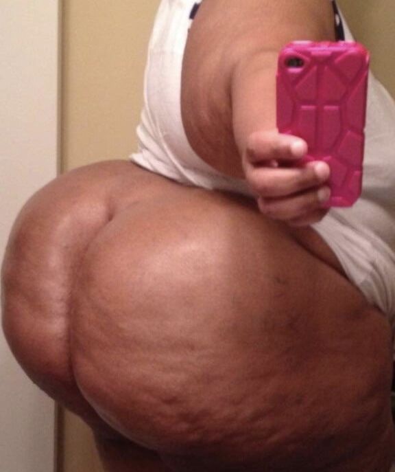 BBW-selfies