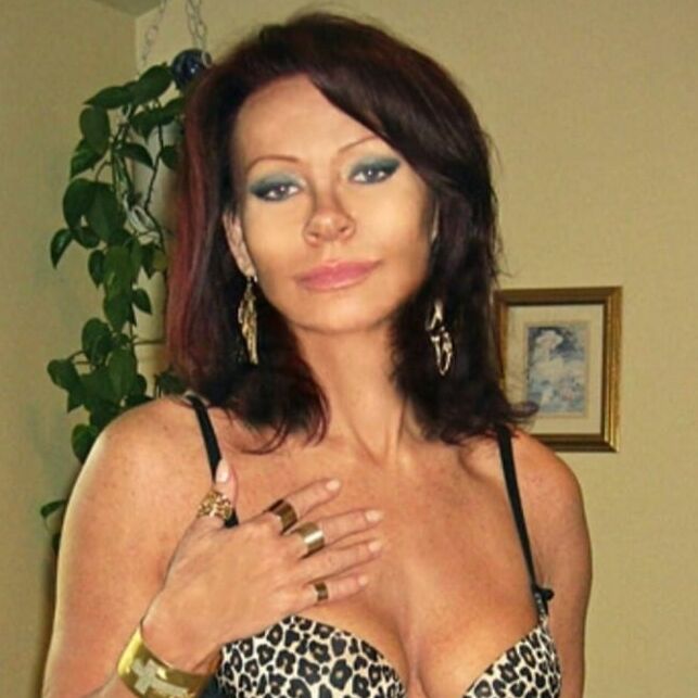 Mature Wife ,submissive &amp; Owned