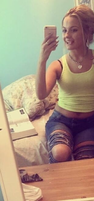 Albanian Girl Living In Detroit