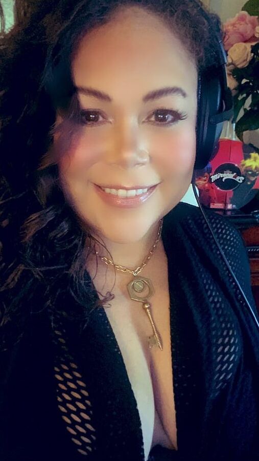 Mela lee (voice actress)