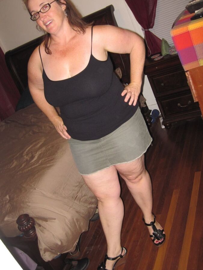 Amateur BBW brunette