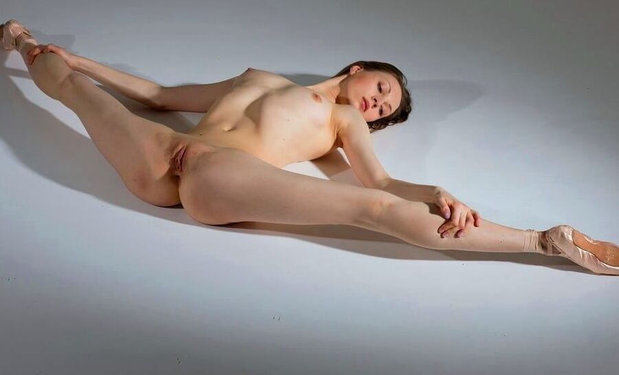 nylonfootlover flexy gallery