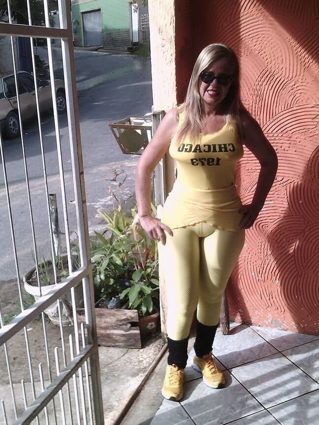 SDRUWS - BRAZILIAN AMATEUR HOT GRANNY WITH UGLY FACE
