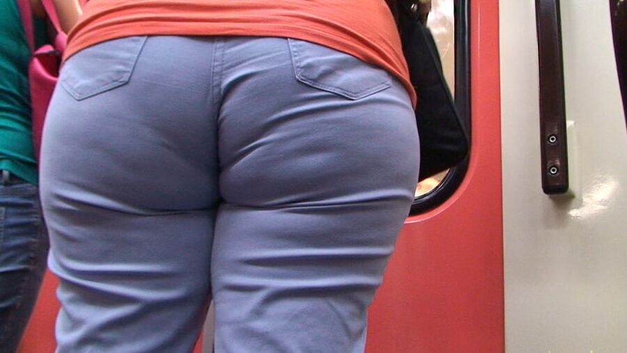 hungry milf ass
