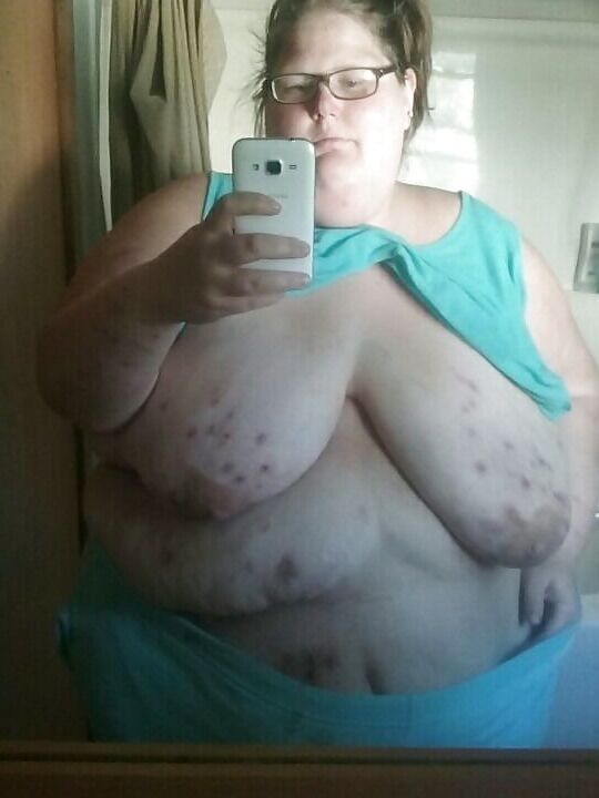 BBW-selfies