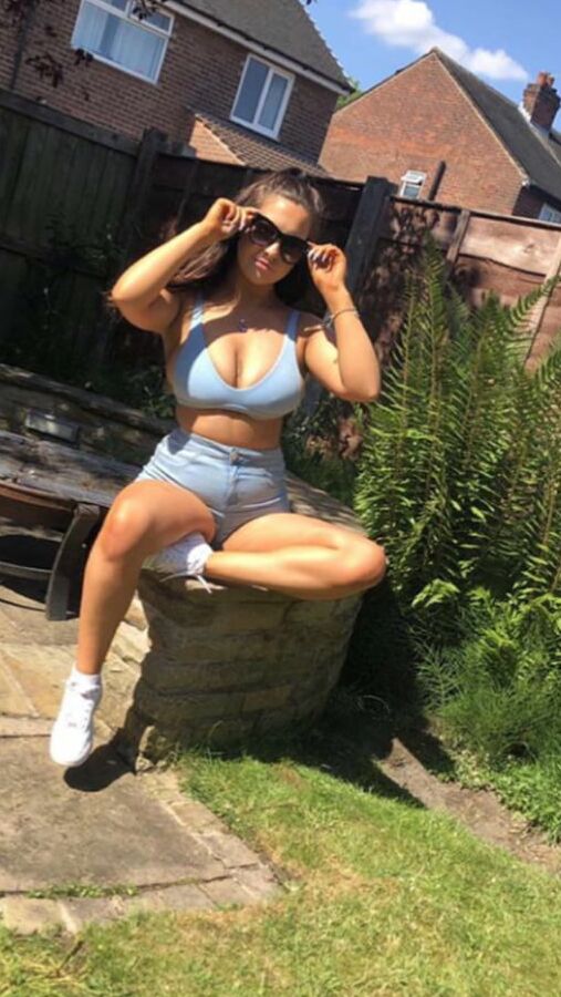 CHLOE LOU LONG TITS IG SLUT
