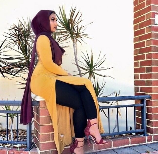 My sexy sex on legs bareback fuck buddy Moss Begum