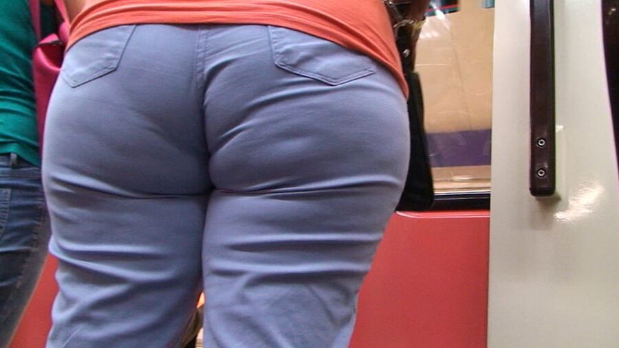 hungry milf ass