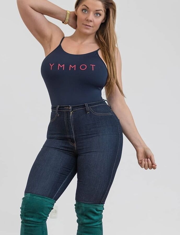 Mia Sand Dutch Fitness Slut