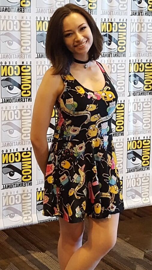 Jodelle Ferland so cute!