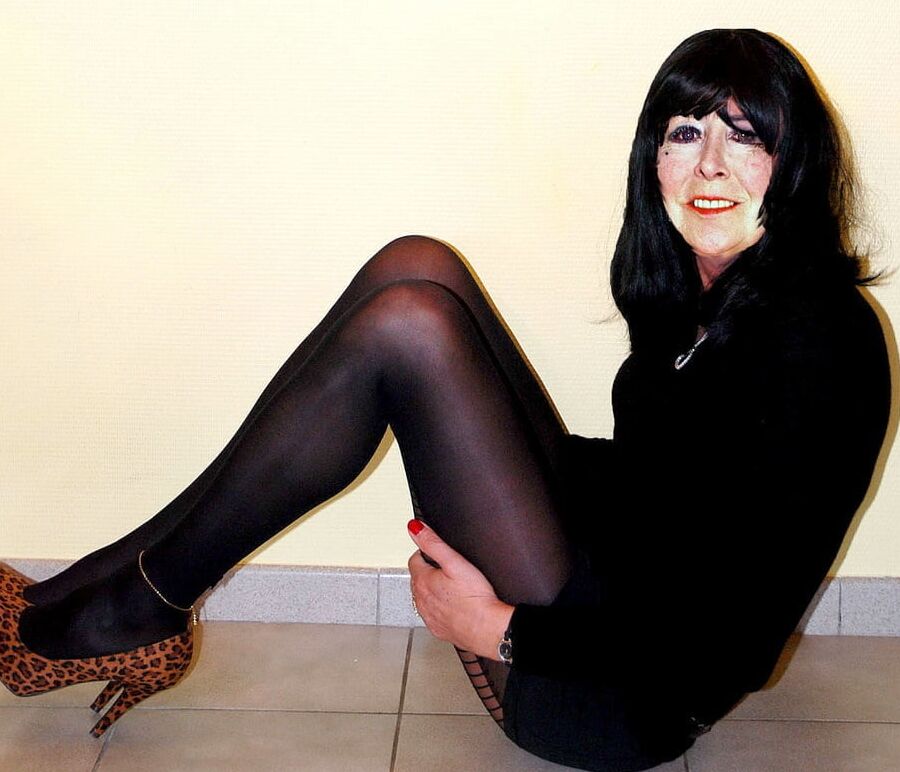Old irish whore Colleen OLeary is a meaty fuckdoll