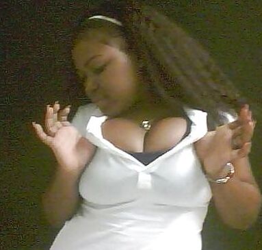 delicious curvy women
