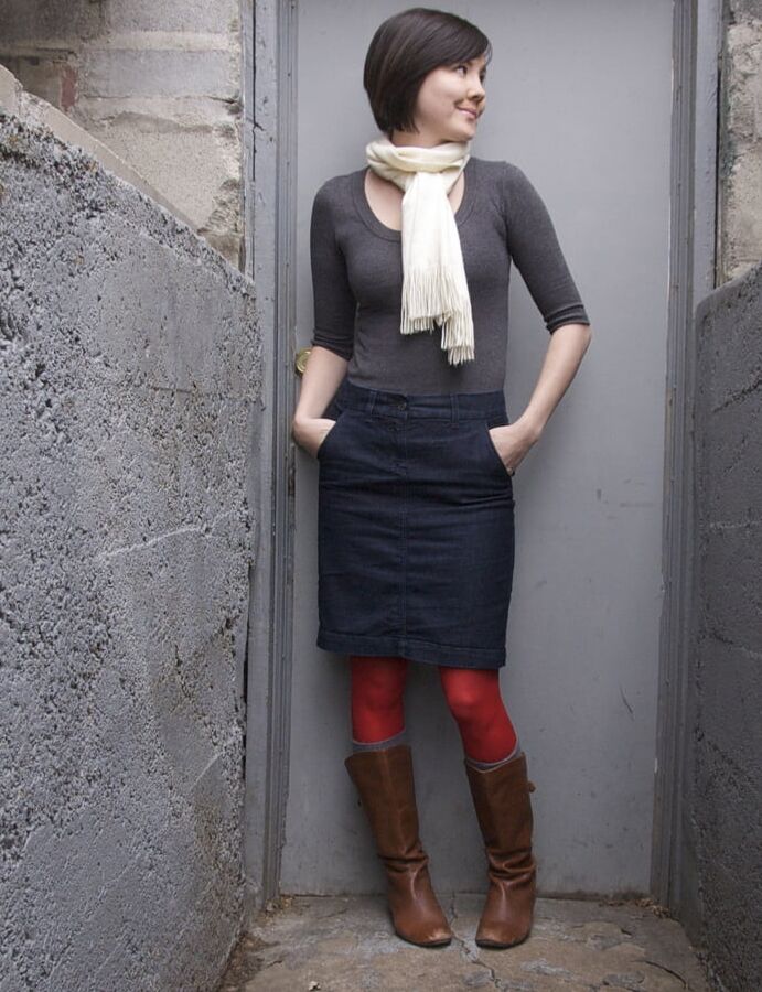 Fashionista Mum in Tights