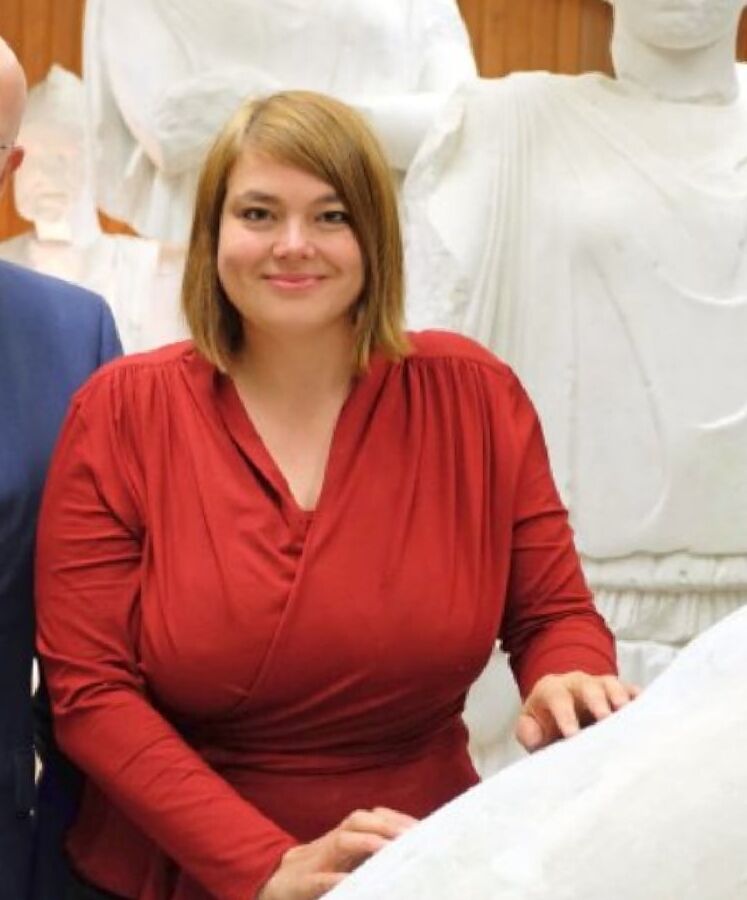 Huge tits bbw politicians