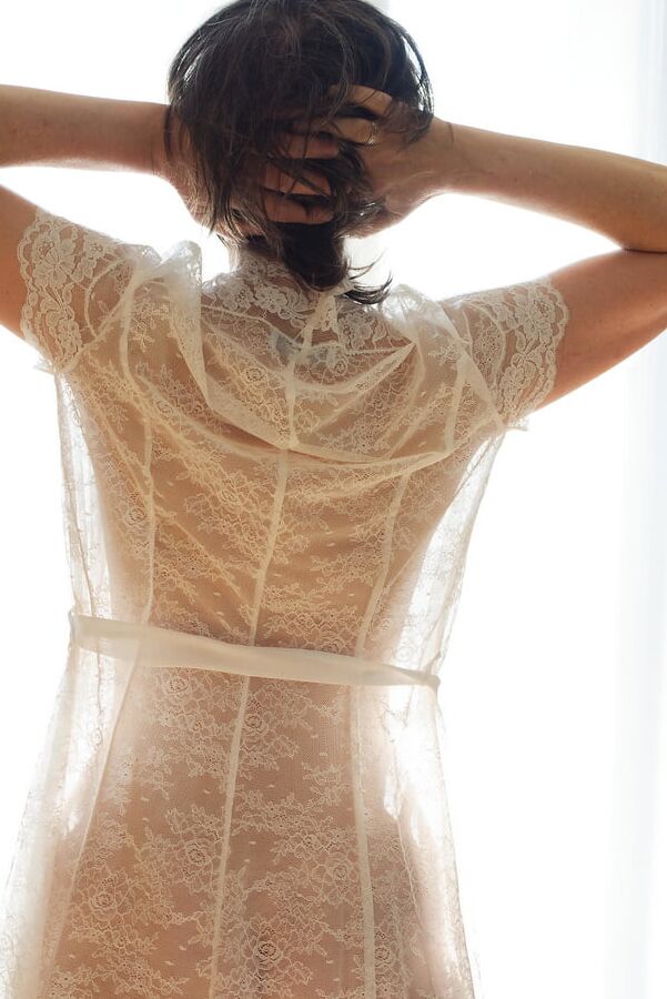 Phildahue wears Lise Charmel