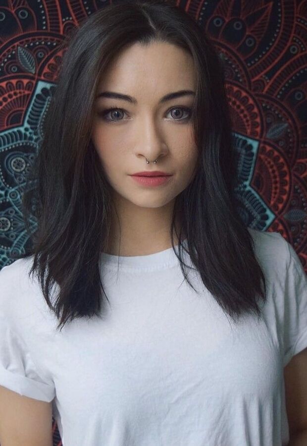 Jodelle Ferland so cute!