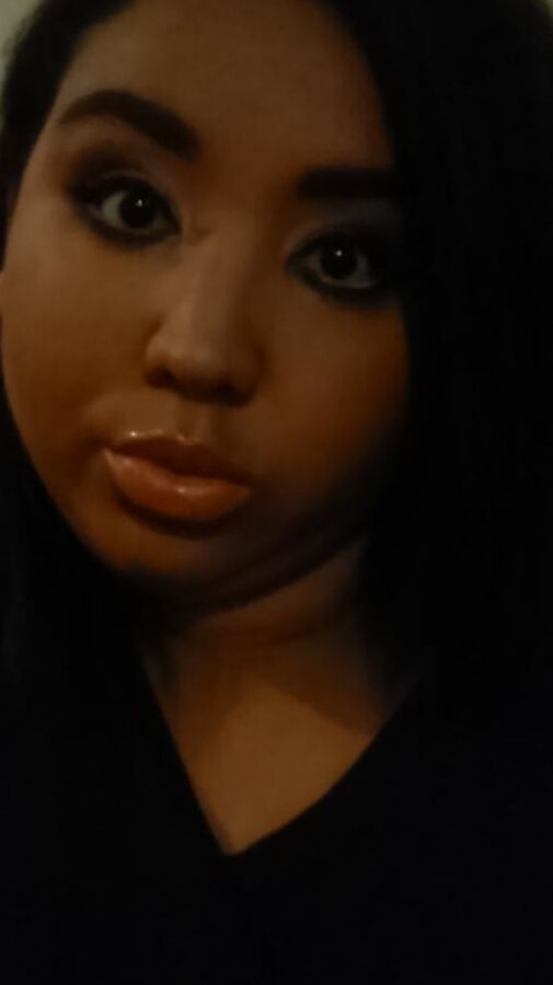 Pretty face chubby waist