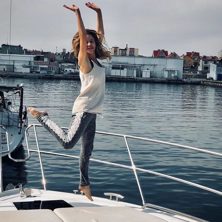 Natalia Lesz Polish Actress Legs and Feets